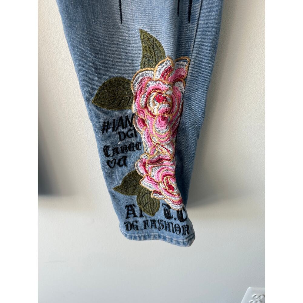 Malonacia Floral Animal Embroidered Distressed Jeans 10 - Picture 6 of 9